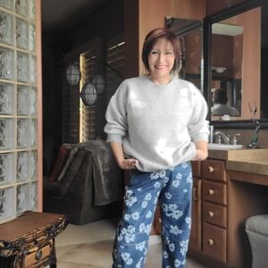 Meet your Posher, Rhonda